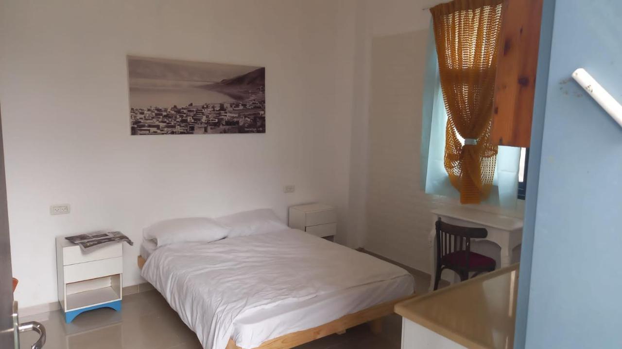 Apartamento פינה שקטה דקה הליכה לכנרת והטיילת Tiberíades Exterior foto